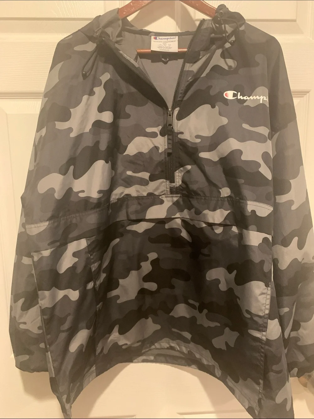 Champion Gray & Black Camo Windbreaker Pullover Jacket - Picture 1 of 3